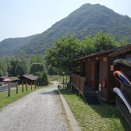 홀리데이파크 Stura River Village Rafting
